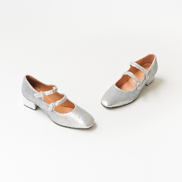 Babies with double buckles and heel in silver sequins