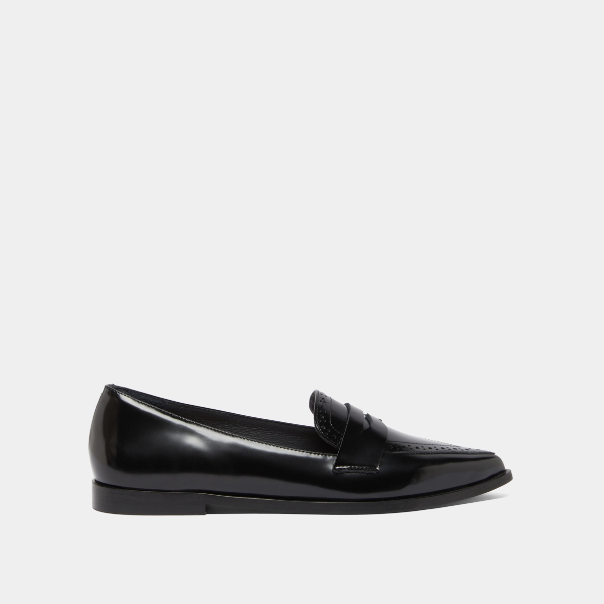 Loafers with pointed toes in black glazed leather | DALINA