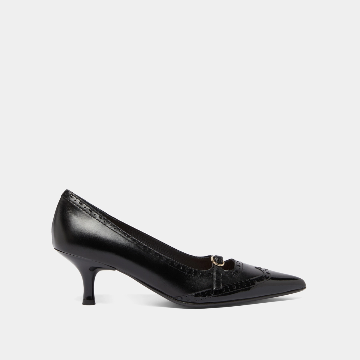 Strappy pumps with perforated details in black patent and black leather | DALTA