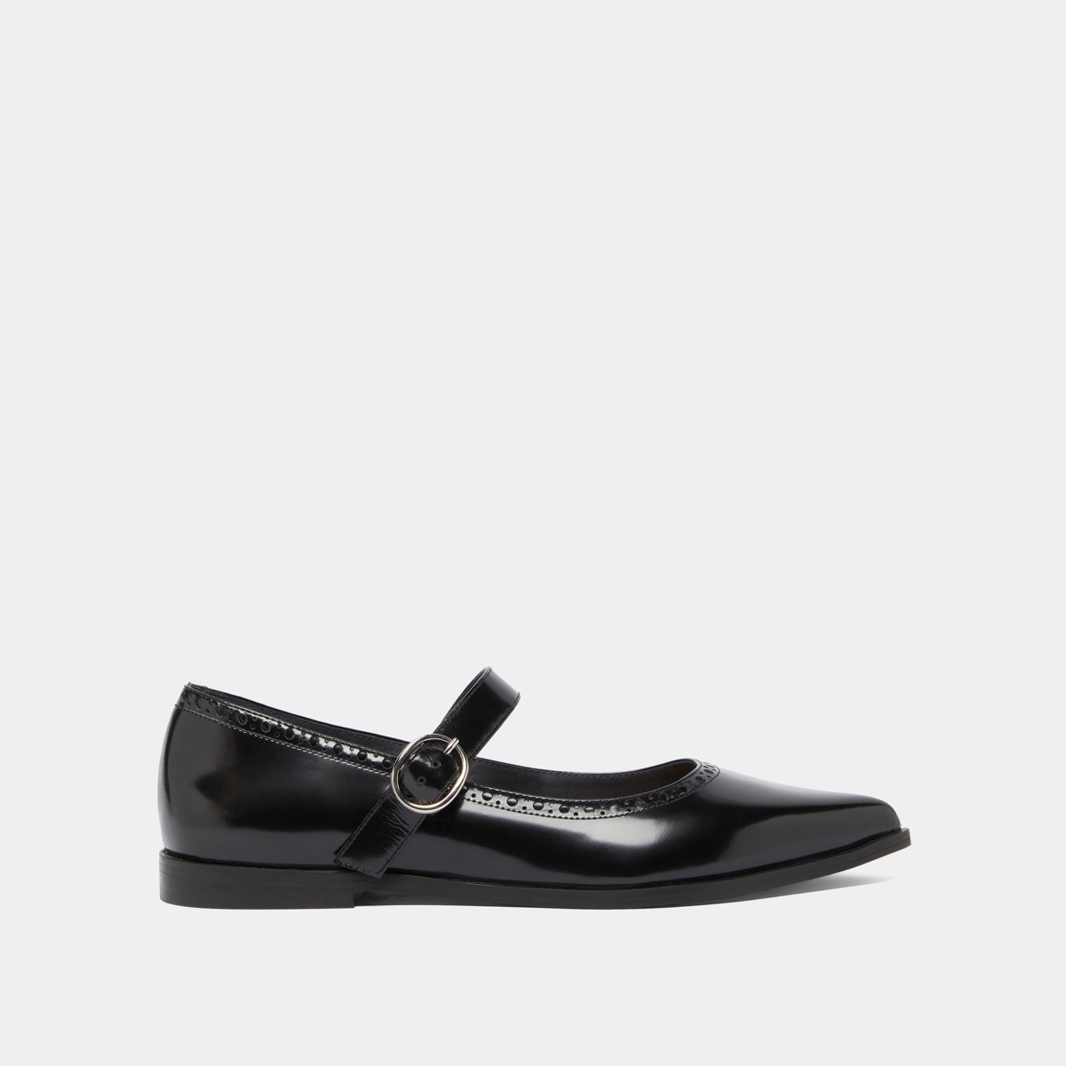 Ballet flats with pointed toes in black glazed leather | DEMIA