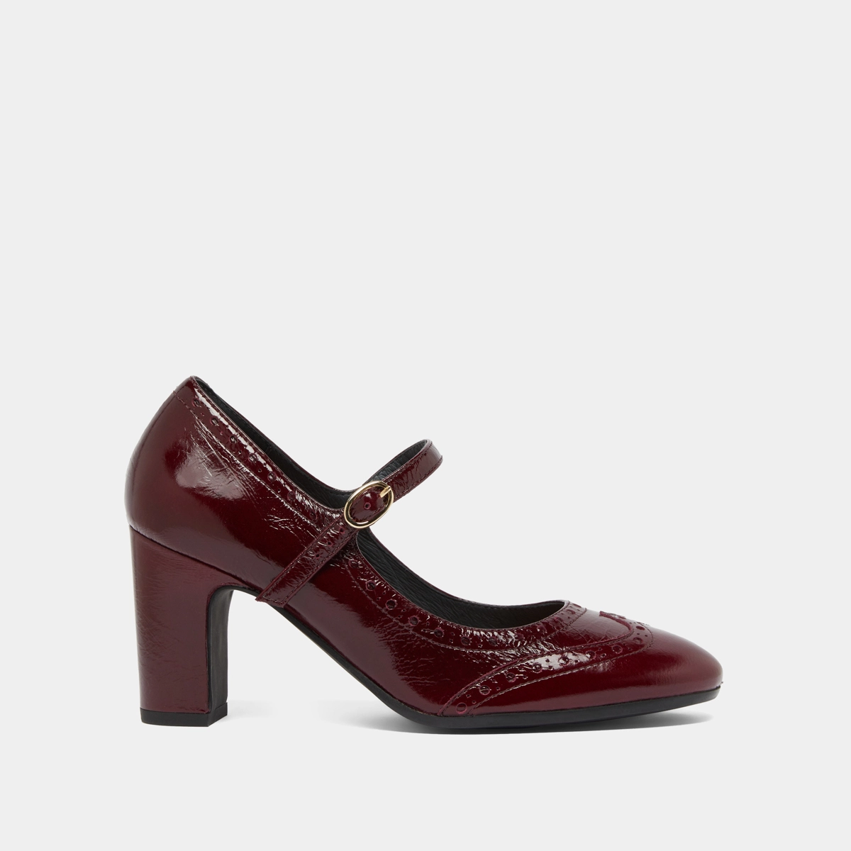 Heeled Mary Jane and perforated details in burgundy shiny leather | DIRIOS
