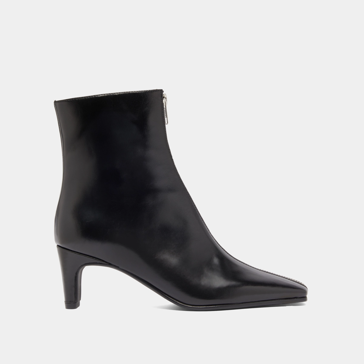 Heeled ankle boots with front zippers in black leather | DANZA