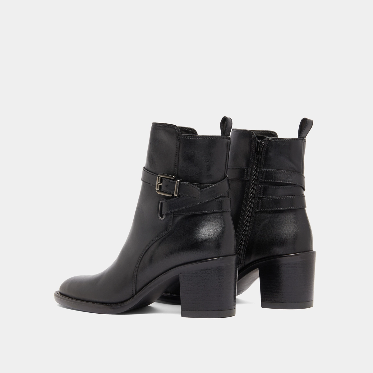 Heeled ankle boots and buckles in black leather | CAJOU
