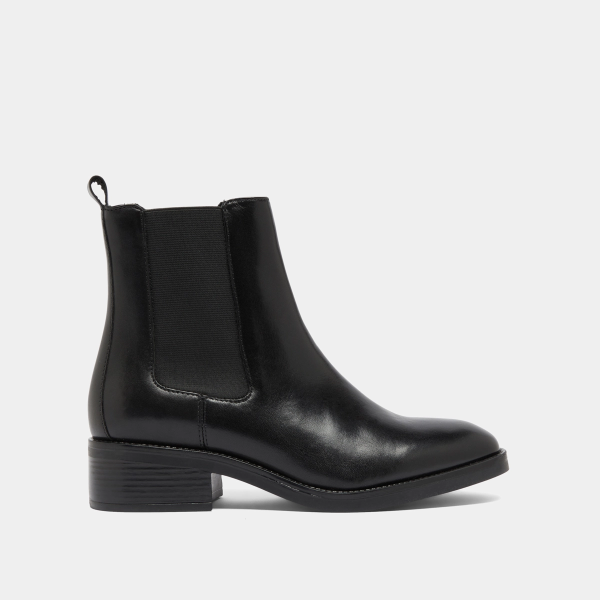 Lowboots with elastics in black leather | GABRIELLE