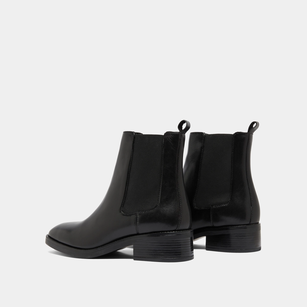 Lowboots with elastics in black leather | GABRIELLE