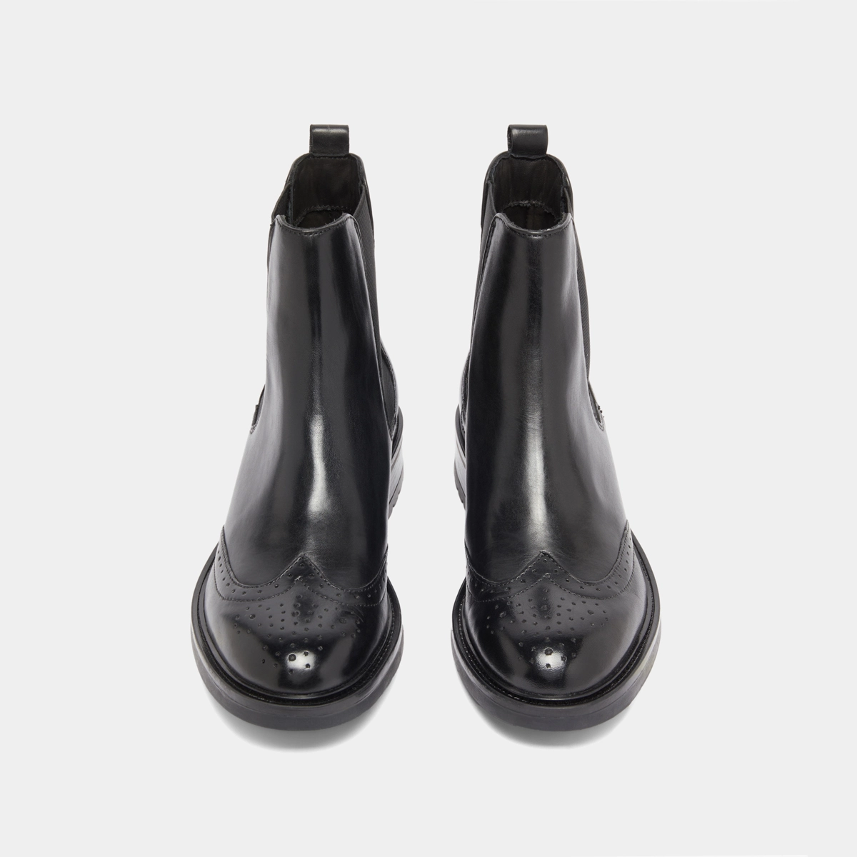 Lowboots with elastic straps and openwork details in black leather | GADDY