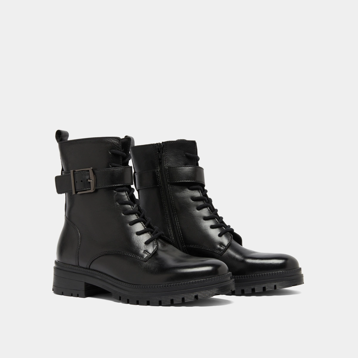 Lace-up ankle boots with notched soles in black leather | GIPSY