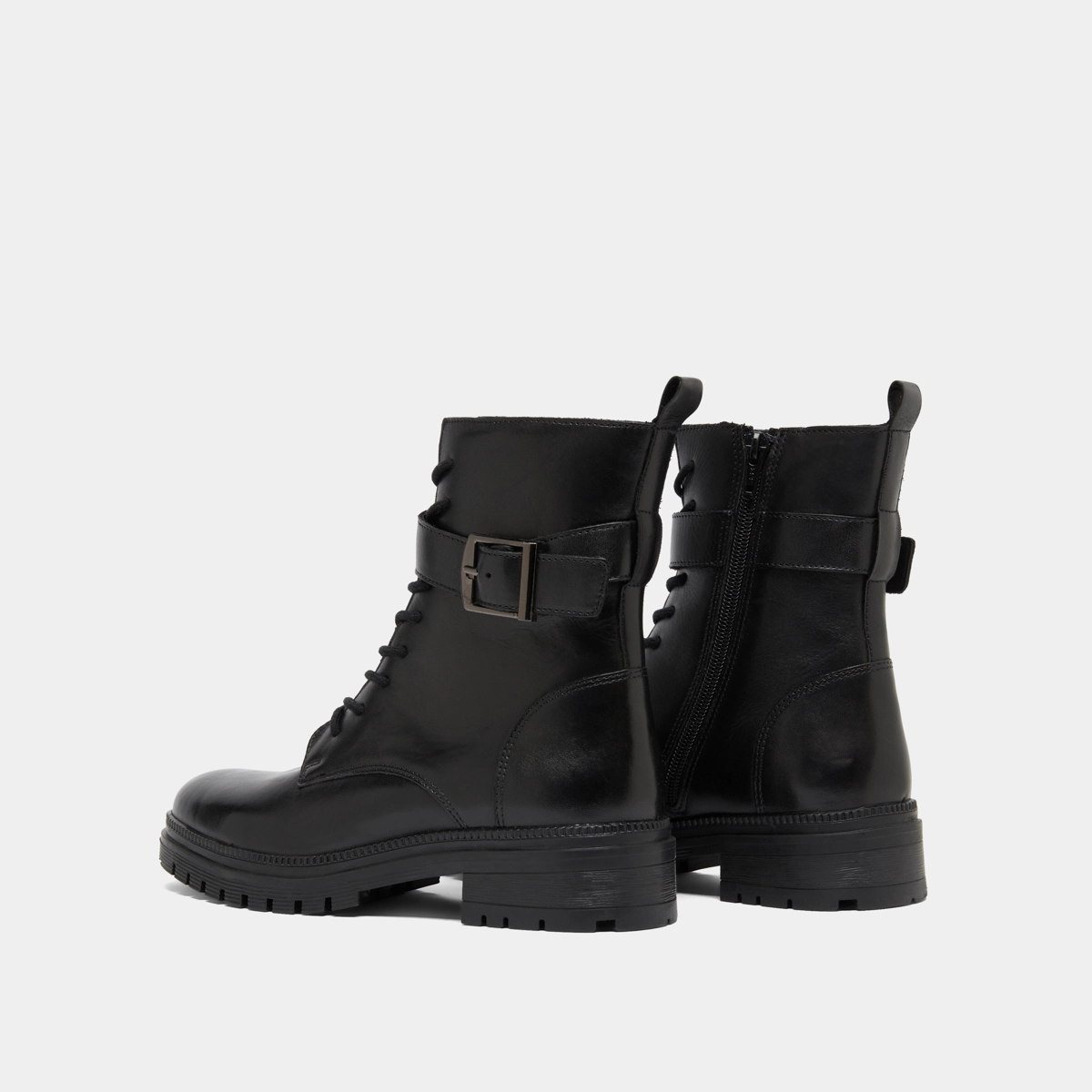 Lace-up ankle boots with notched soles in black leather | GIPSY