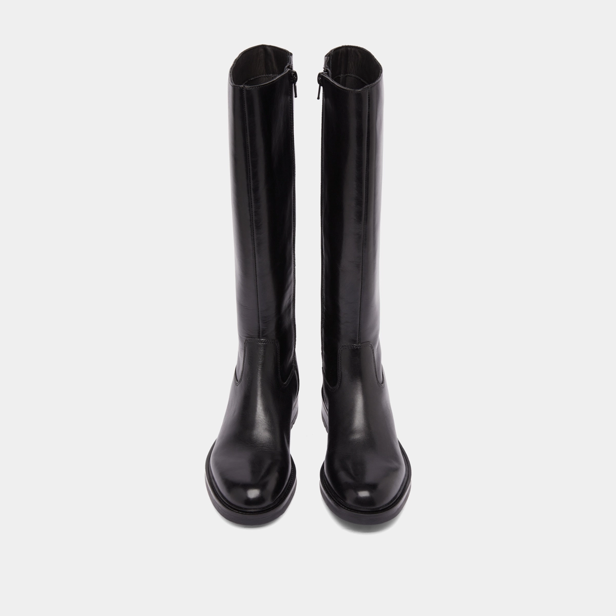 Boots with notched heels in black leather | GRACIANA