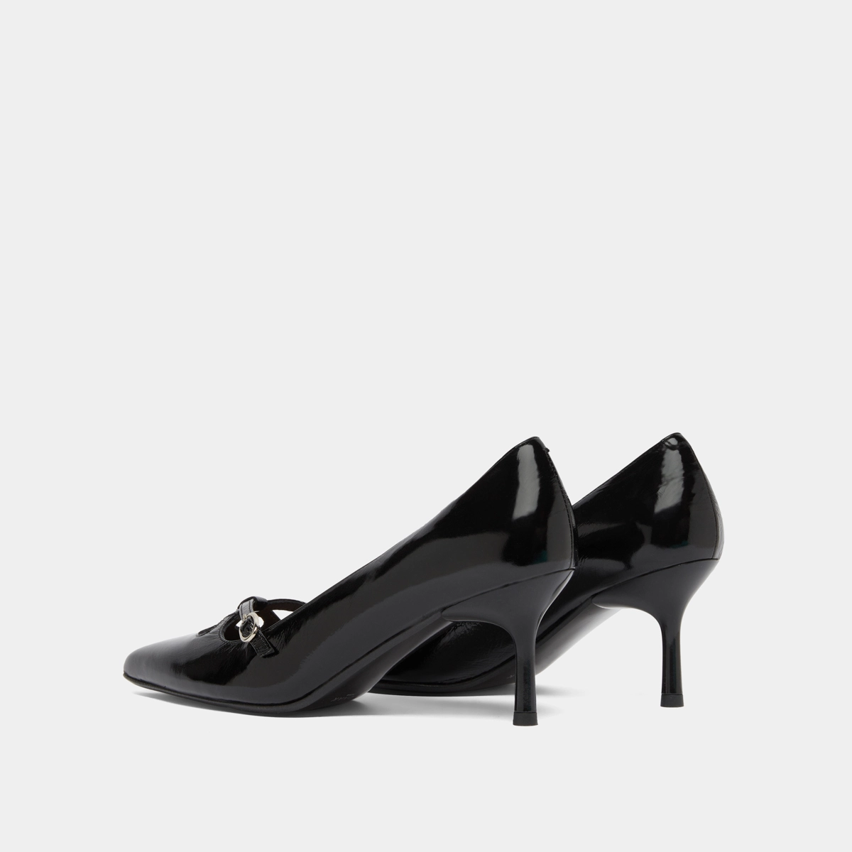 Cross-strap pumps in black shiny leather | DOUCHKA