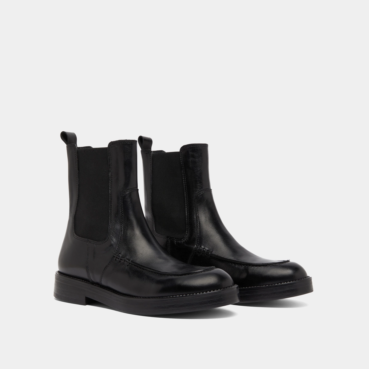 Lowboots with elastics in black leather | ALLAN