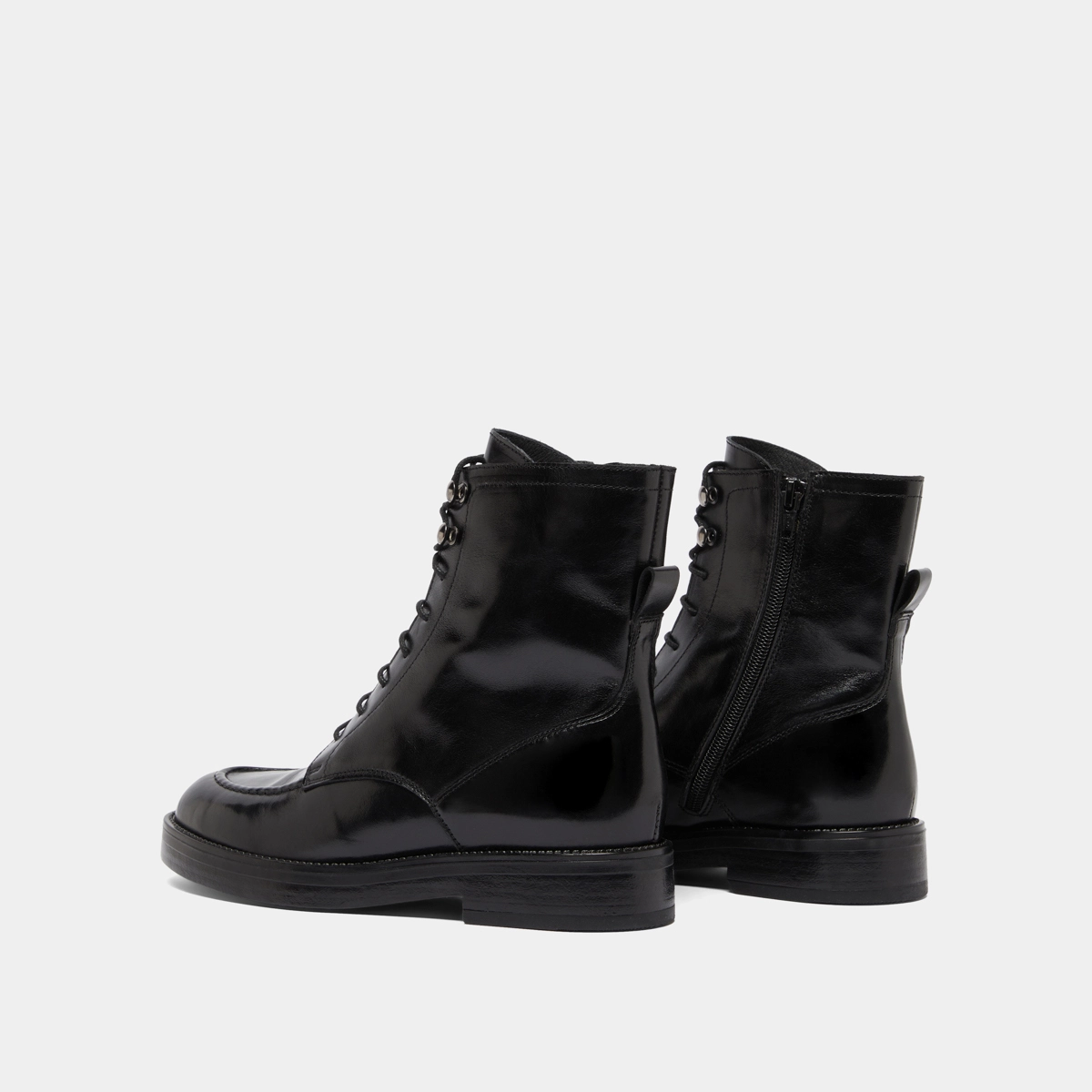 Lowboots with laces in black leather | ALIDA