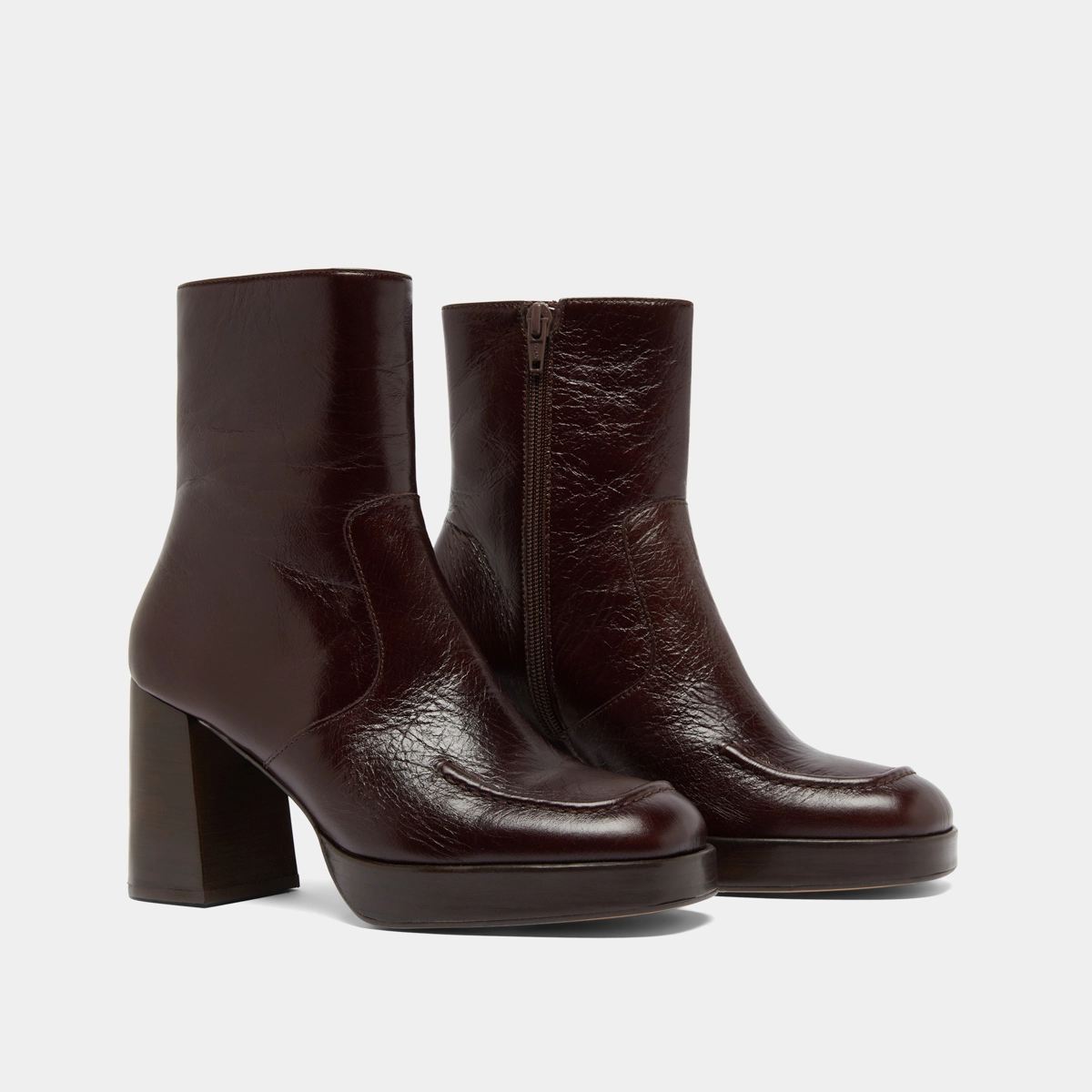 Heeled ankle boots with square toes in chocolate distressed leather | VERONICA
