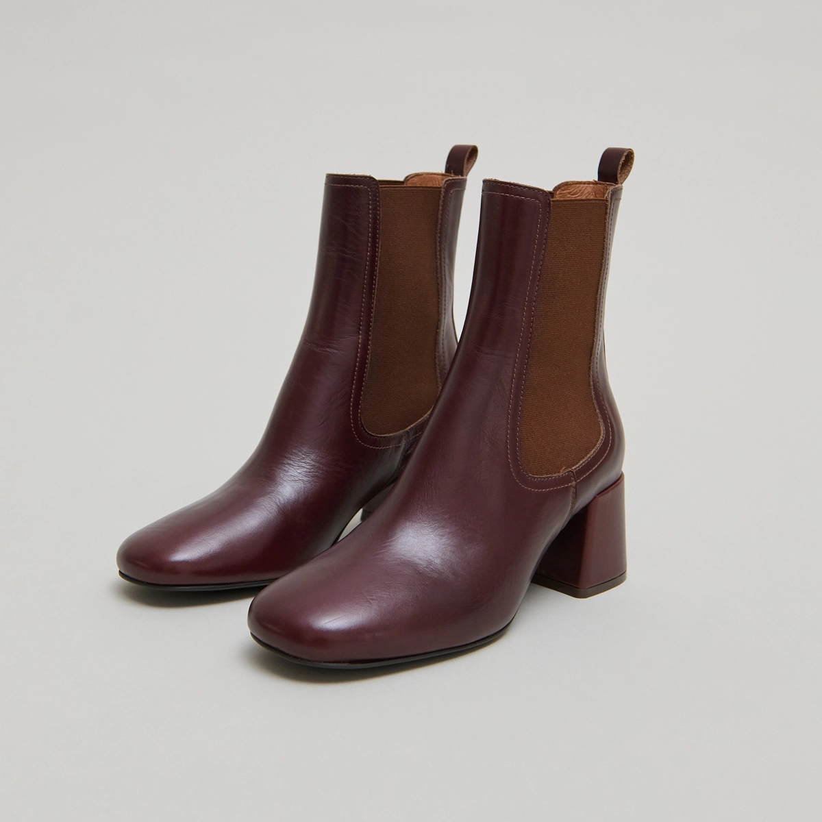 Ankle boots with heels and elastics in brown leather | DENON