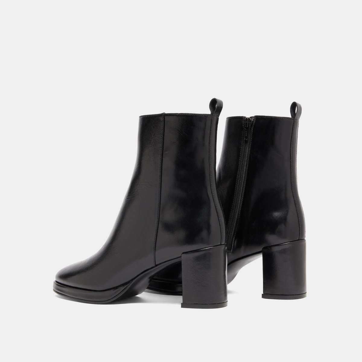 Ankle boots with heels in black leather | DIBRINA
