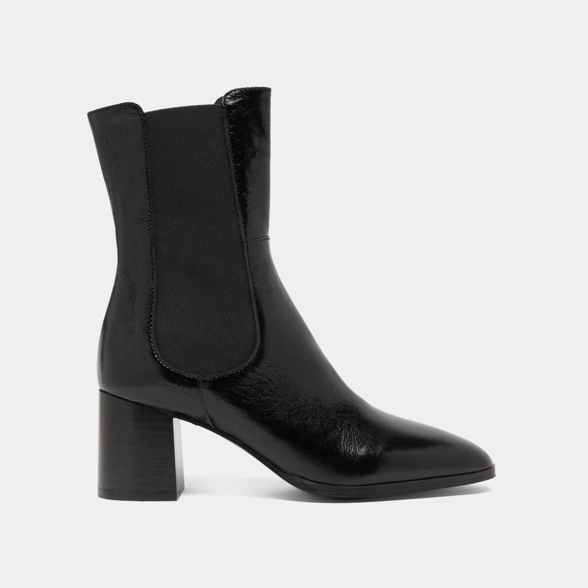 Ankle boots with elastics in black shiny leather | DUCHA