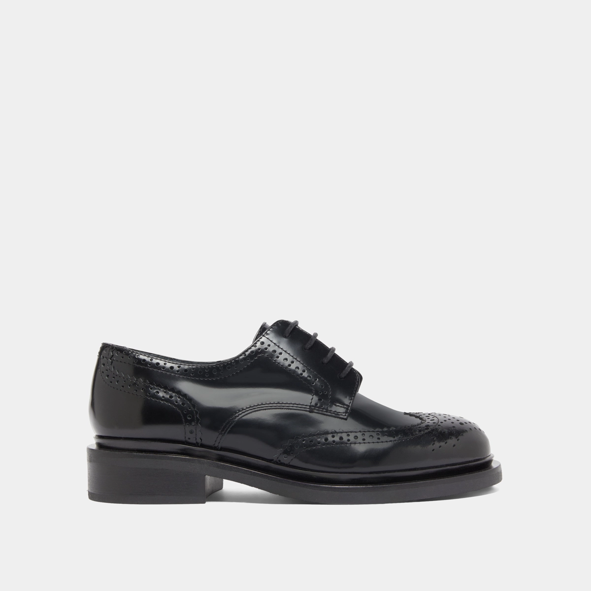 Openwork Derbies in black glazed leather | DUERMO