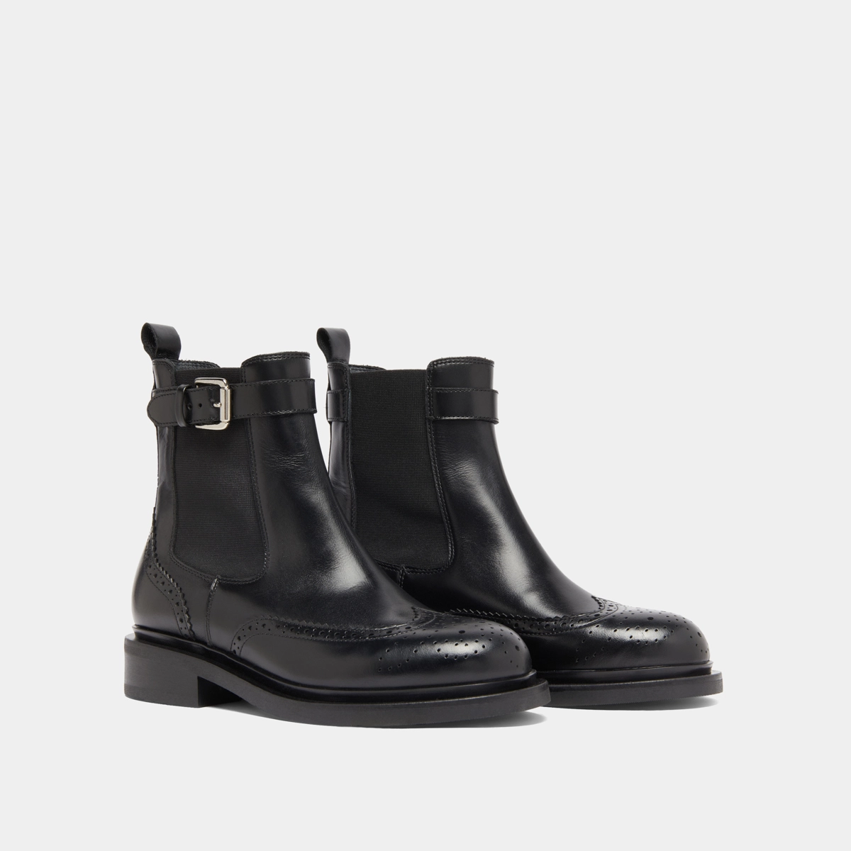 Lowboots with buckles in black leather | DOUBY