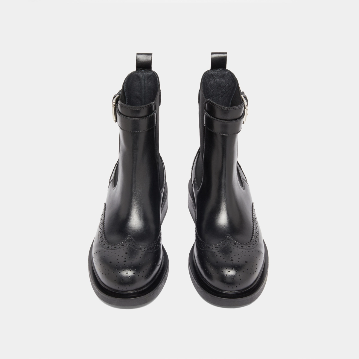 Lowboots with buckles in black leather | DOUBY