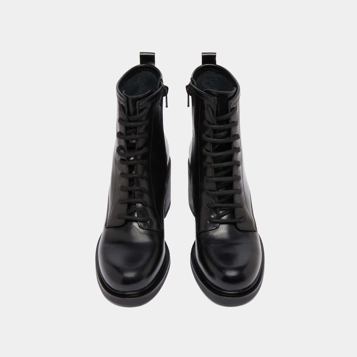 Heeled lowboots with laces in black leather | DUPLEX