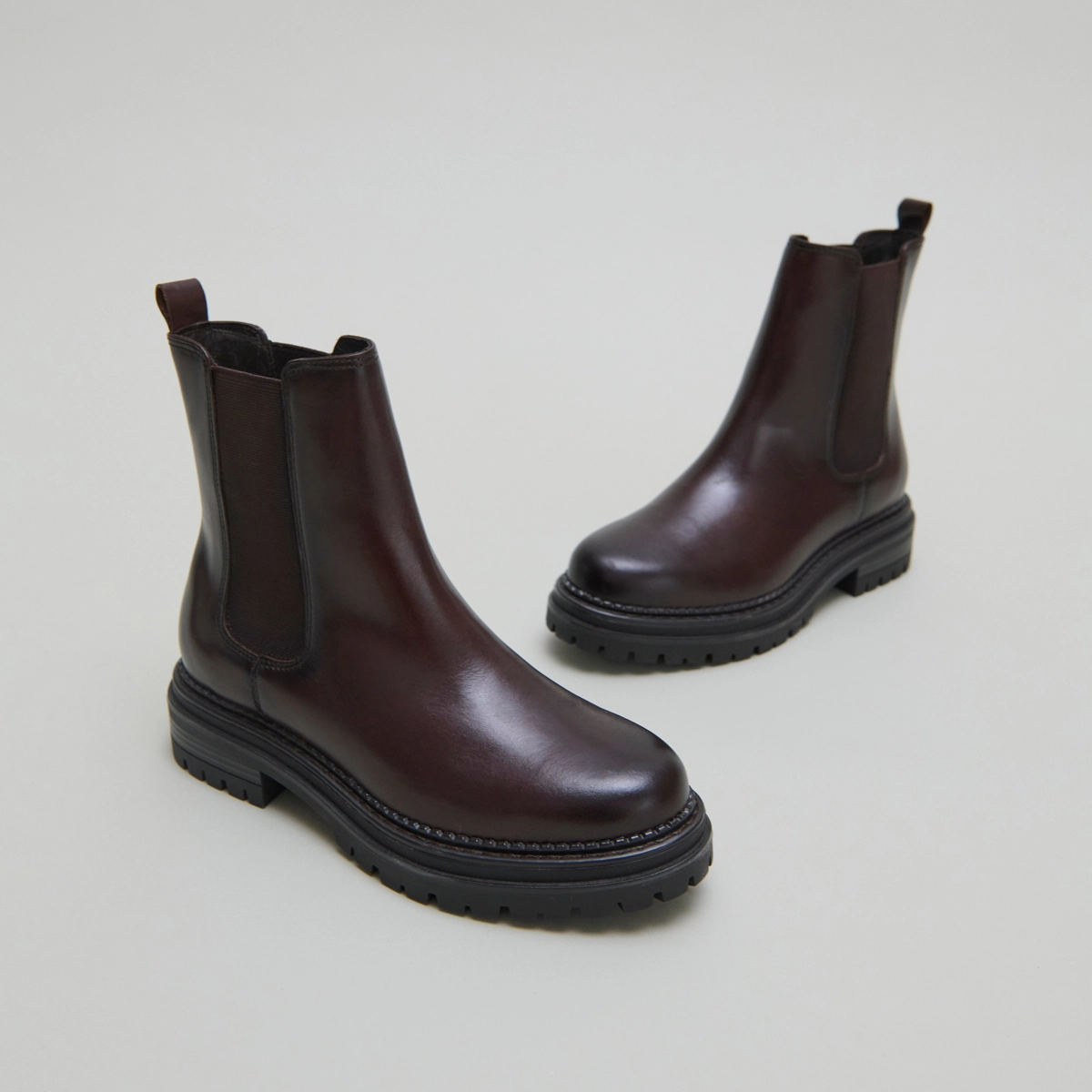 Low boots with notched and elastic soles in red-brown leather | ADALARD