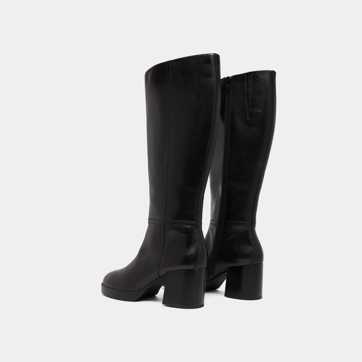 Heeled boots in black leather | ANELIA