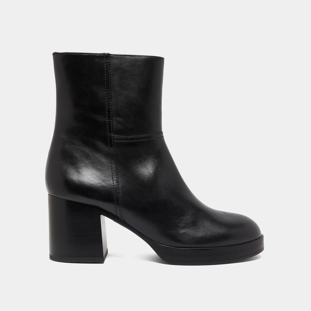 Ankle boots with flare heels in black leather | ANELLE