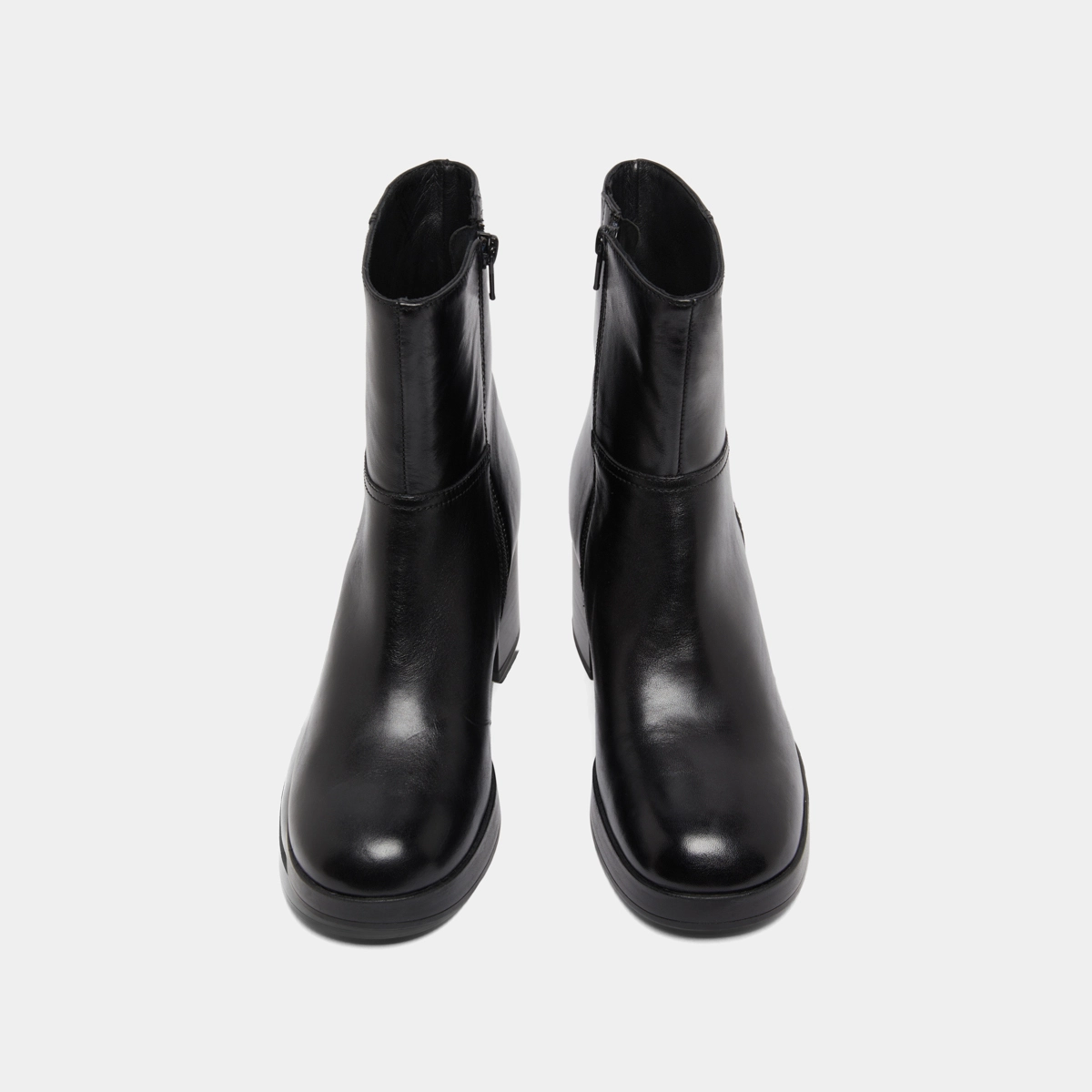 Ankle boots with flare heels in black leather | ANELLE
