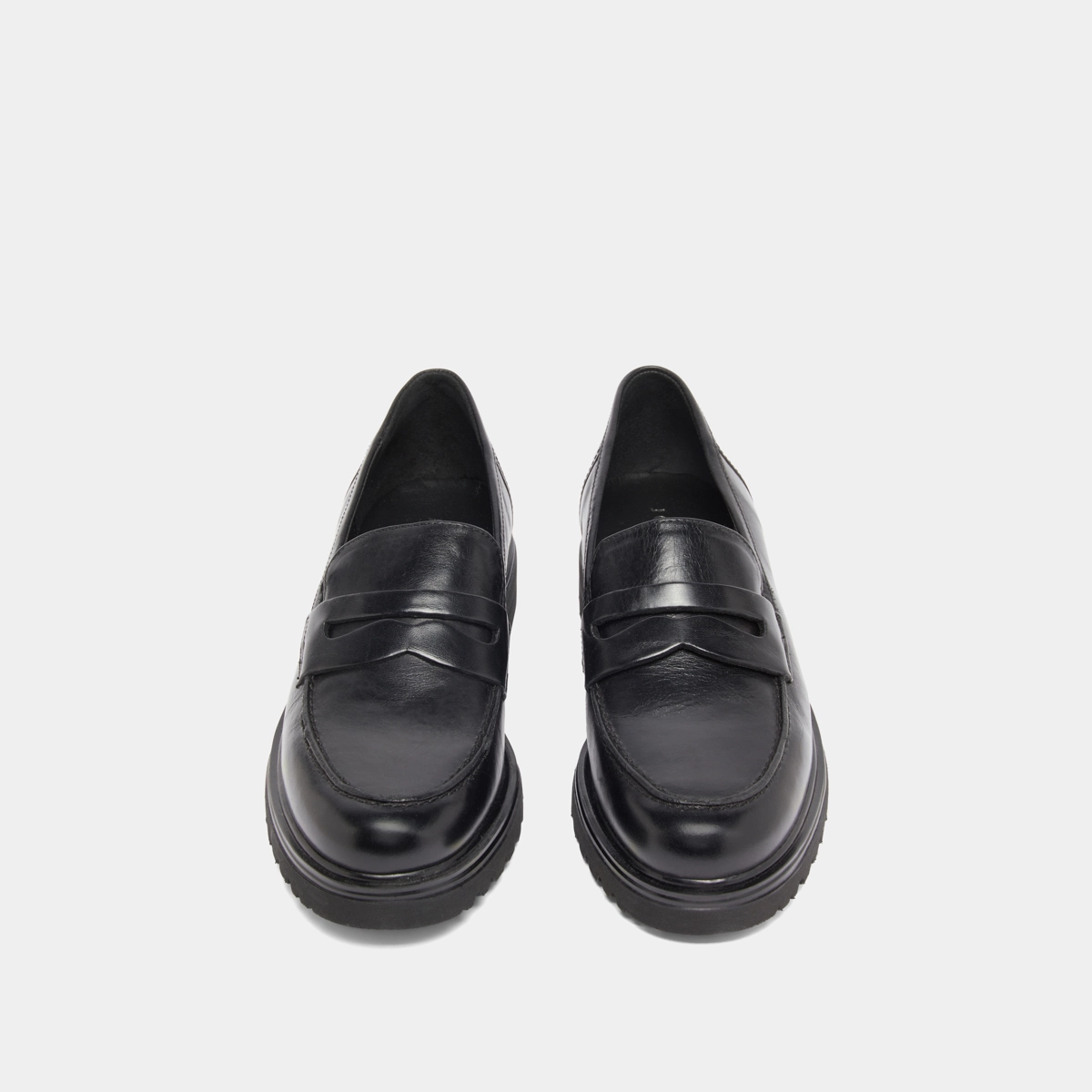 Loafers with notched soles in black leather | ARLO