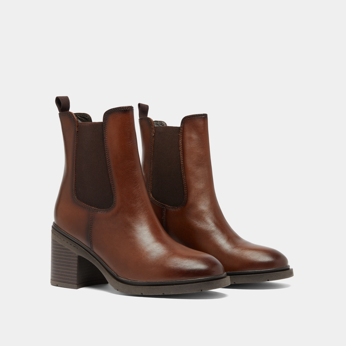 Elasticated ankle boots with rounded toes in cognac leather | ATILA