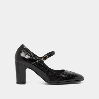 Heeled mary jane and perforated details in black shiny leather | dirios