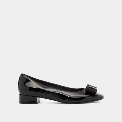 Ballet flats with bow and monogram black