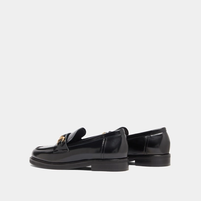 Loafers with gold bits in black glazed leather | drop