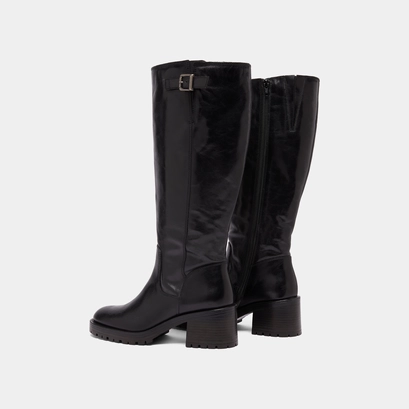 Boots with notched soles in black leather | cecilien
