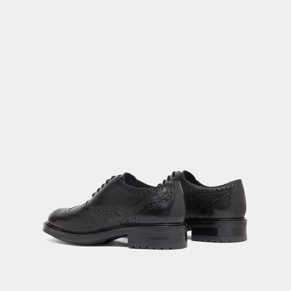 Richelieus with openwork details in black leather | gad