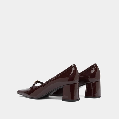 Heeled mary jane with pointed toes in burgundy patent | diola