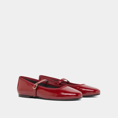 Ballet flats with strap in carmine red pleated leather | DOUCEUR