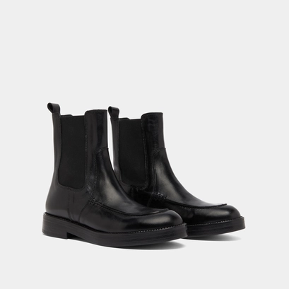 Lowboots with elastics in black leather | allan