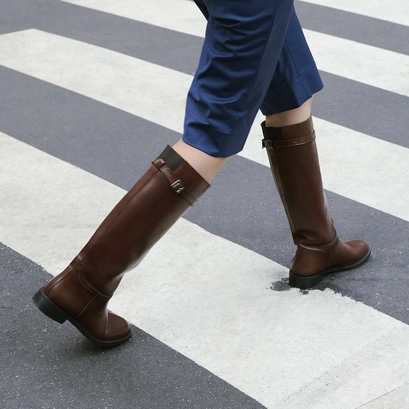 High boots in cognac patinated leather | romane