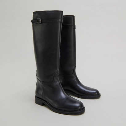 High boots in black leather | romane