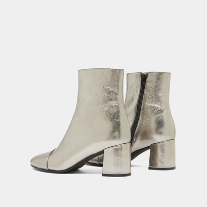 Heeled ankle boots in dark metallic leather | doniama
