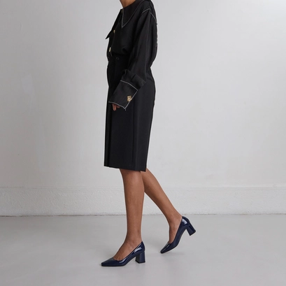 Heeled pumps in blue patent | dulina