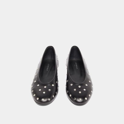 Ballet flats with silver details in black leather | dania