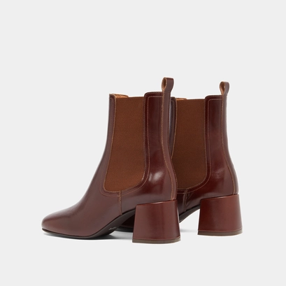 Ankle boots with heels and elastics in brown leather | denon