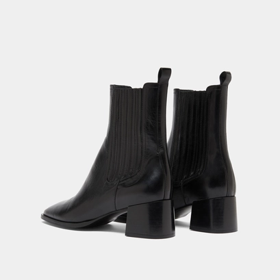 Gathered ankle boots in black leather | dingo