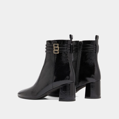 Buckle details ankle boots in black pleated patent | durano