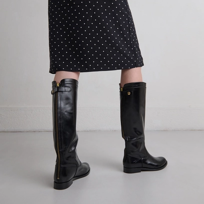 Boots with back zips in black leather | auros