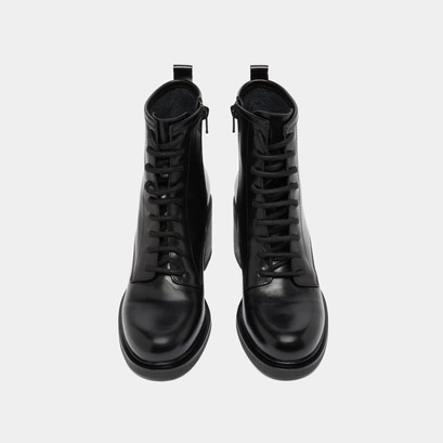 Heeled lowboots with laces in black leather | duplex