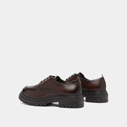 Derbies with notched soles red brown