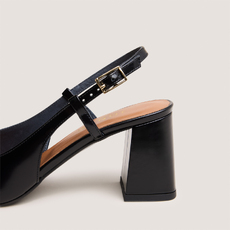 Heeled slingbacks black